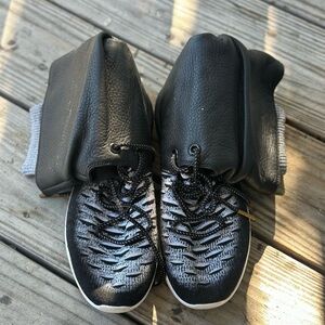 Nike Roshe Two Hi Flyknit Oreo